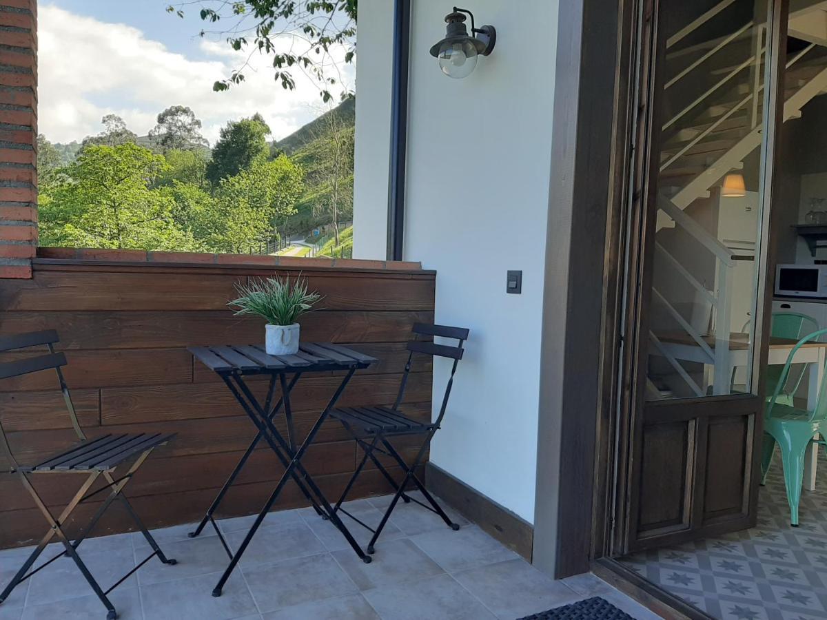Apartamentos El Llanin Cangas de Onis Exterior photo