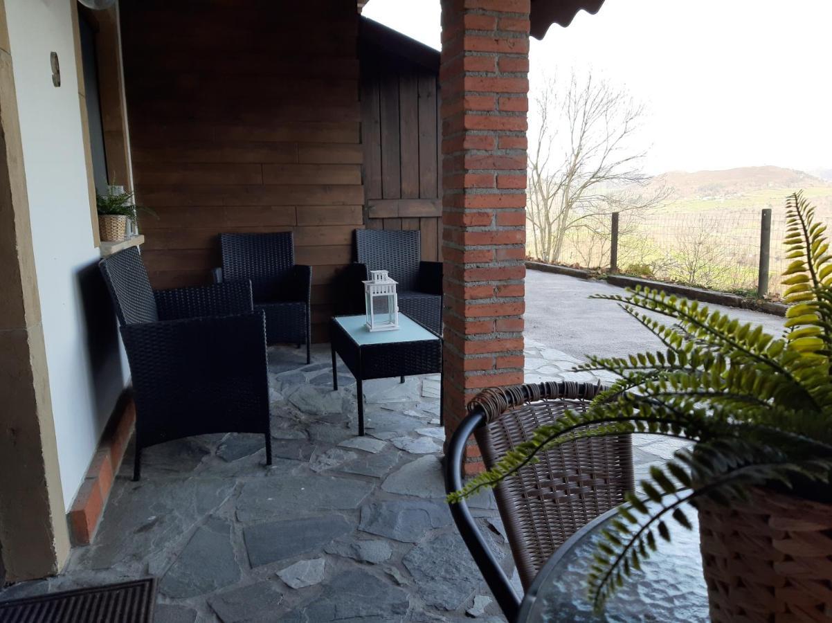 Apartamentos El Llanin Cangas de Onis Exterior photo