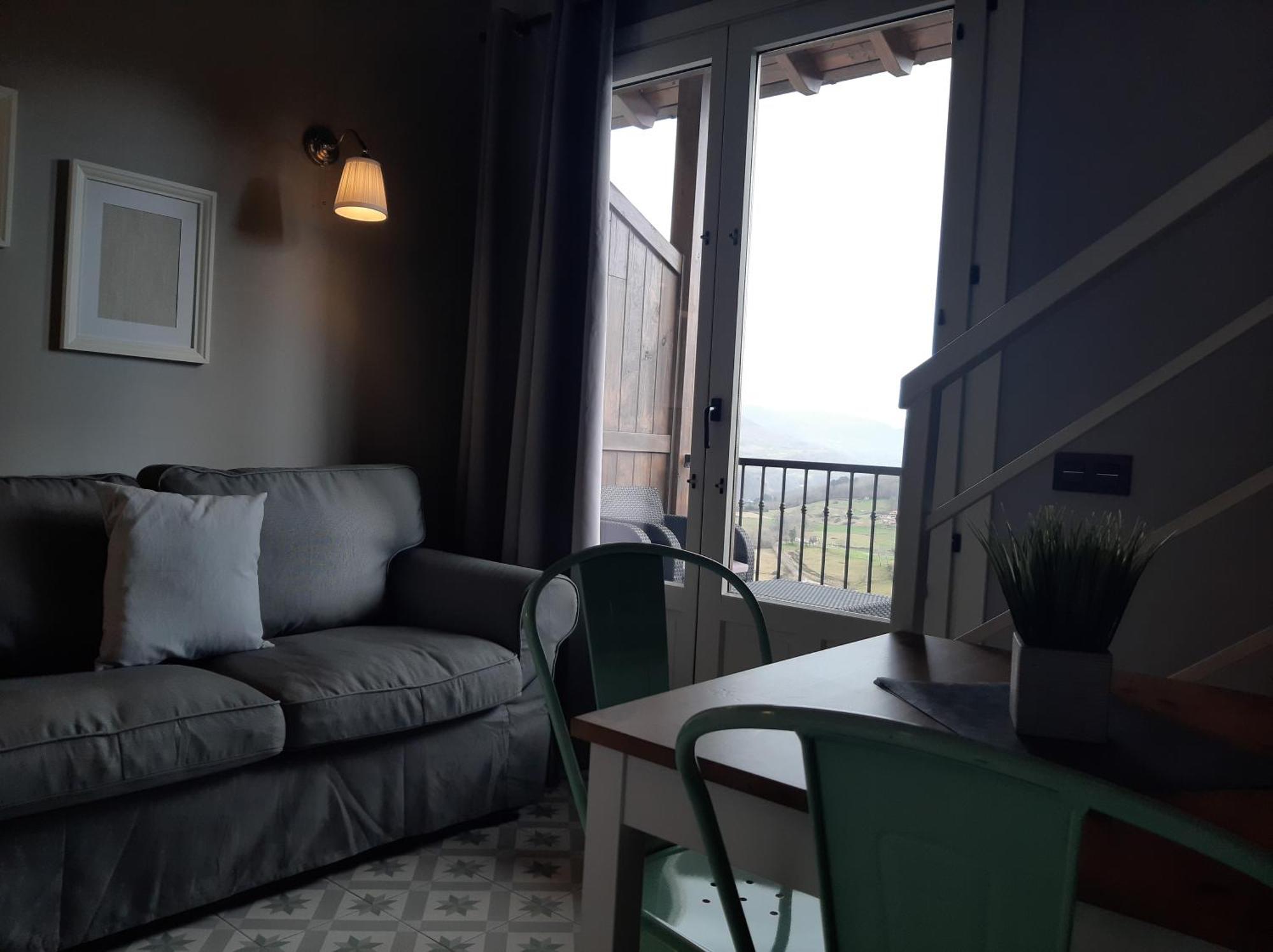Apartamentos El Llanin Cangas de Onis Room photo