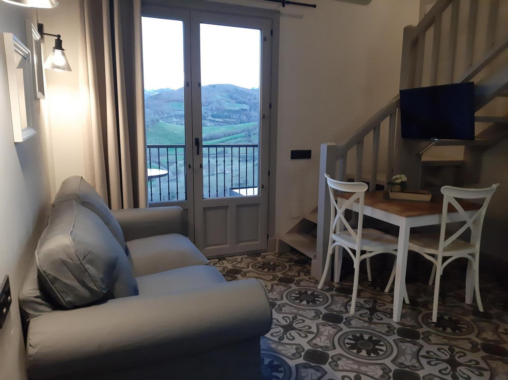 Apartamentos El Llanin Cangas de Onis Room photo