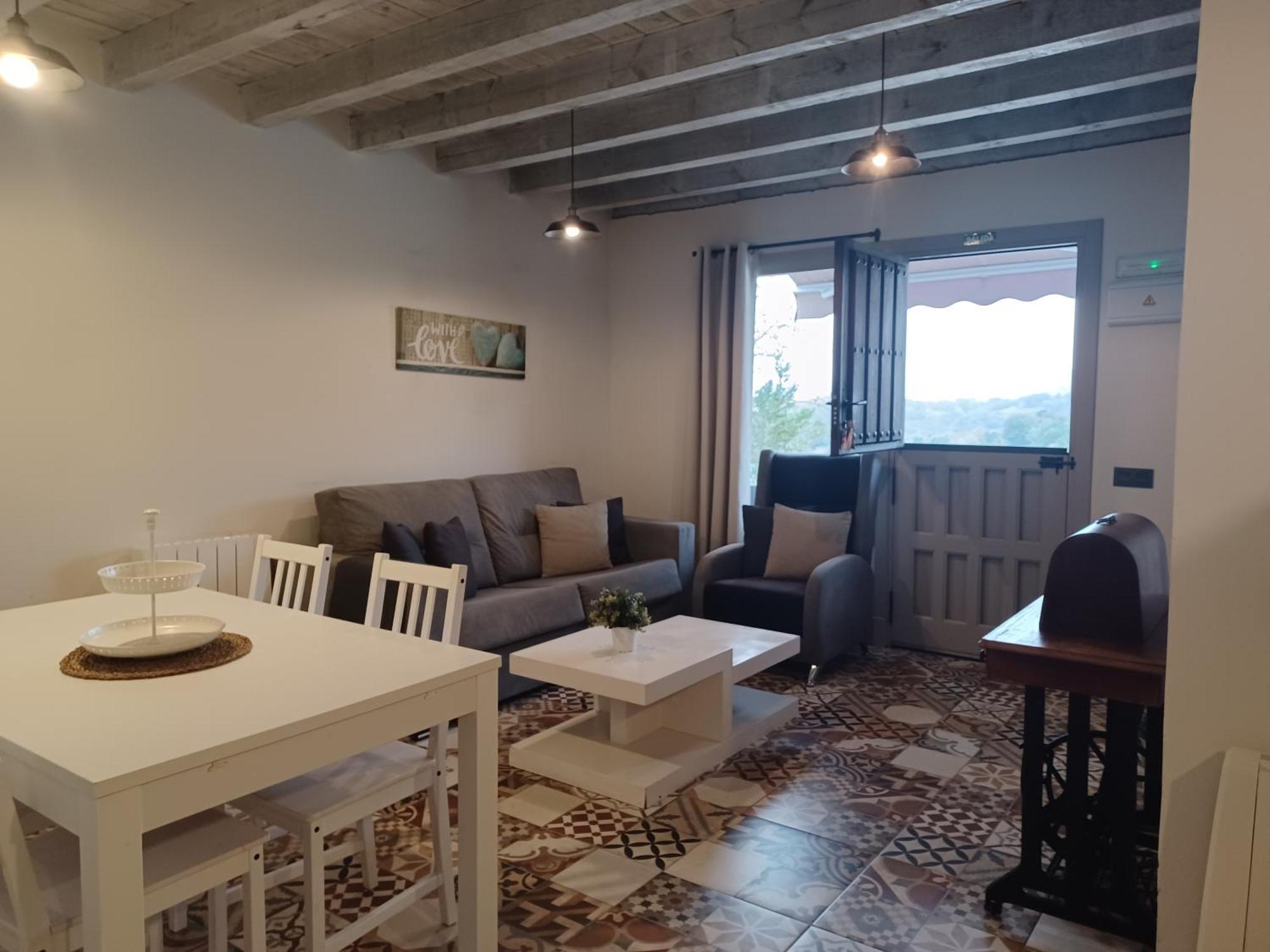 Apartamentos El Llanin Cangas de Onis Room photo