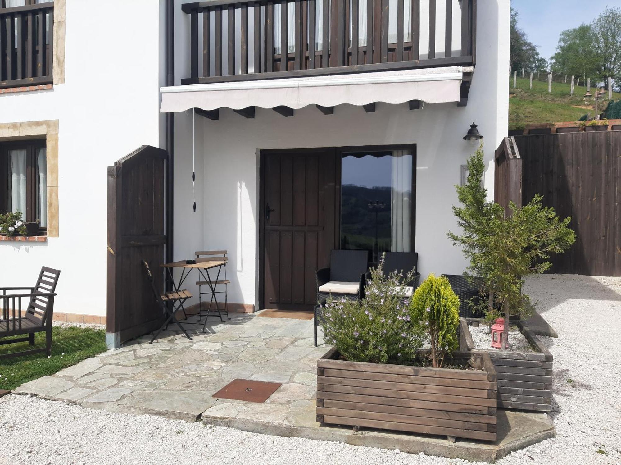 Apartamentos El Llanin Cangas de Onis Room photo