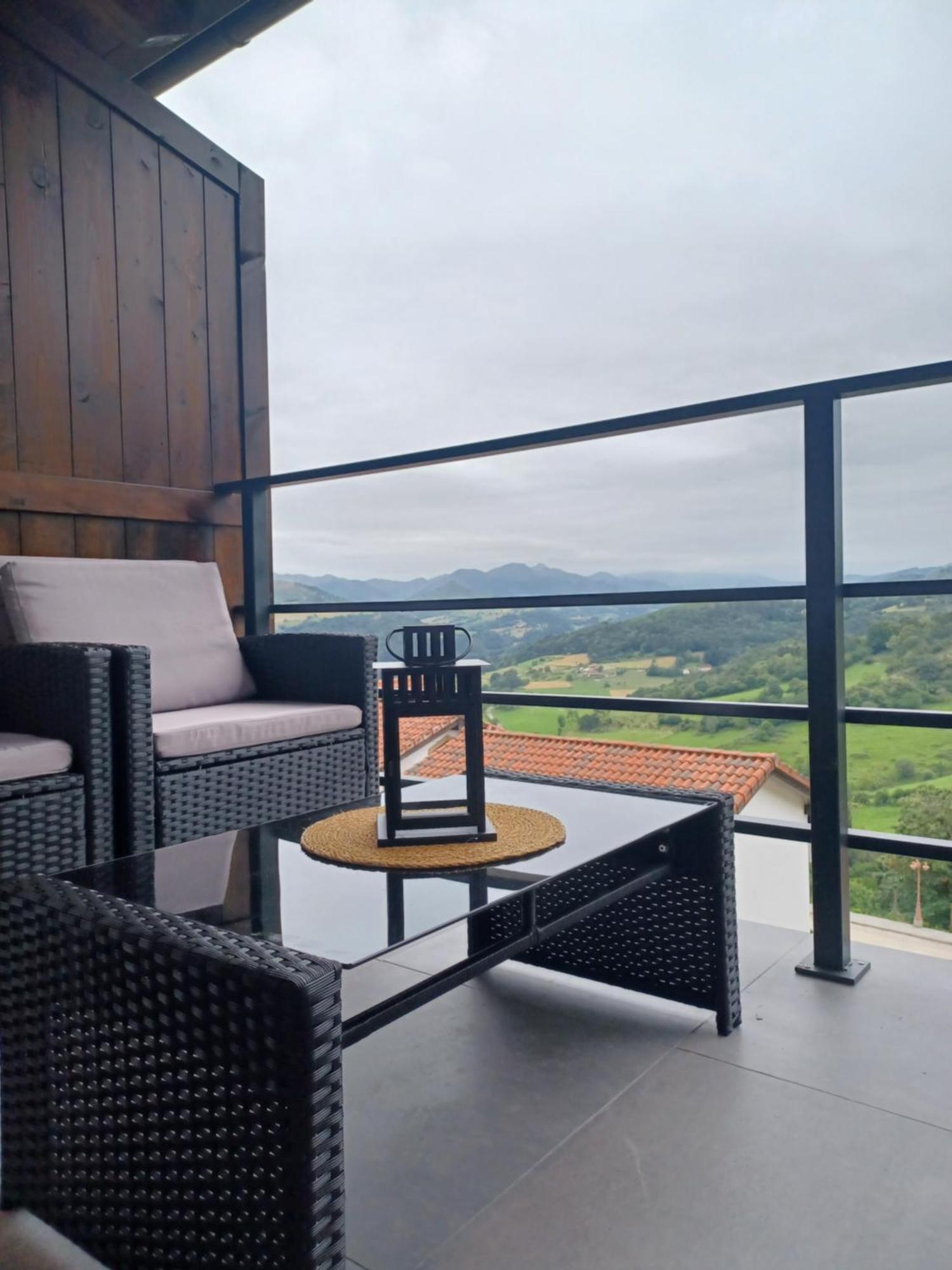Apartamentos El Llanin Cangas de Onis Exterior photo
